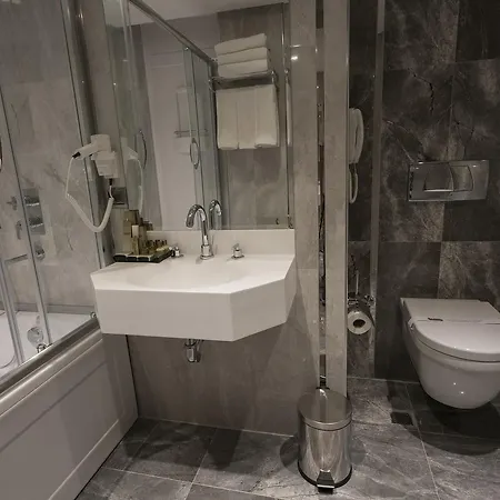 Seven Deep Hotel