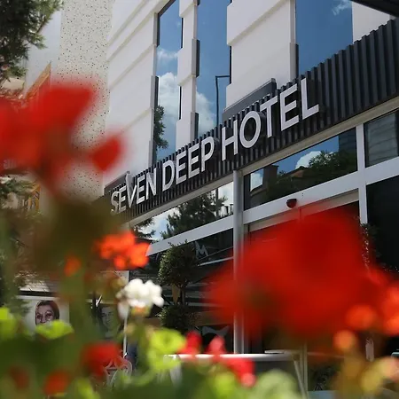 Seven Deep Hotel