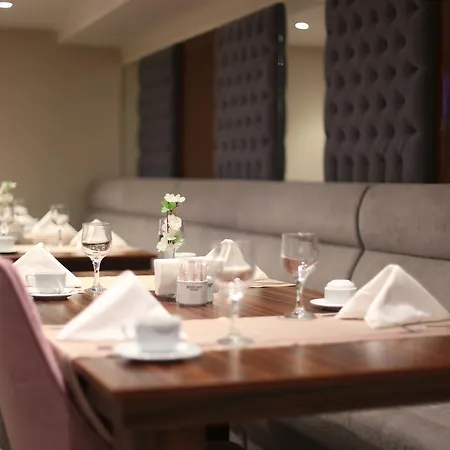Seven Deep Hotel