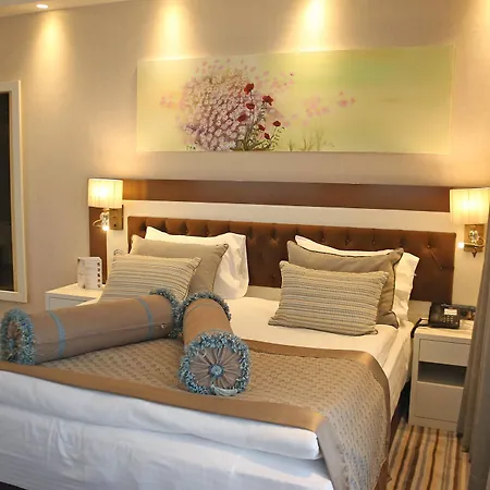 Hotel Seven Deep