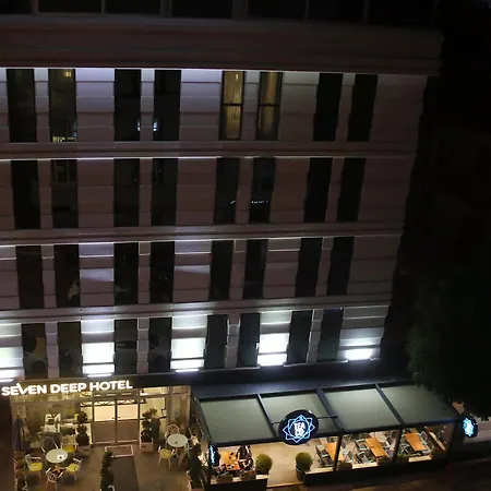 Hotel Seven Deep